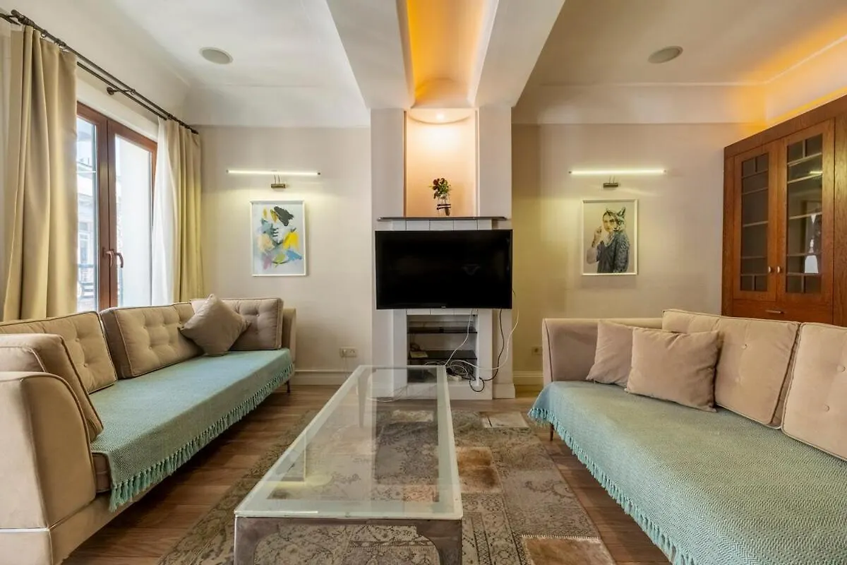 Super Central 3-Bedroom Apartment Istambul