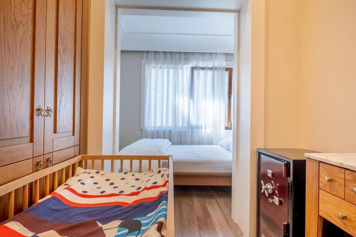 Super Central 3-Bedroom Apartment Istambul