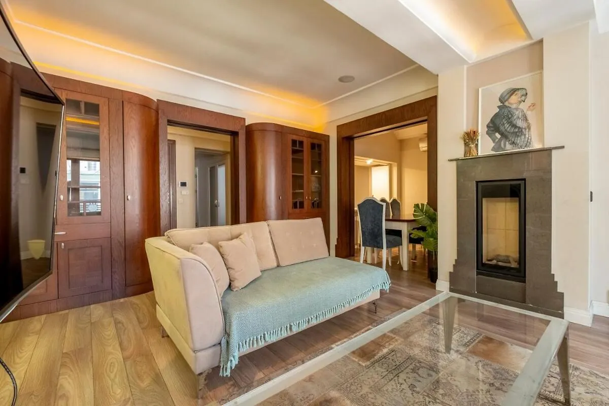 Super Central 3-Bedroom Apartment Istambul